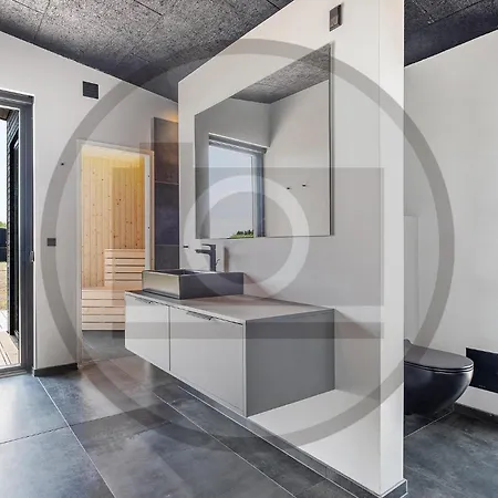 Gorgeous In With Sauna